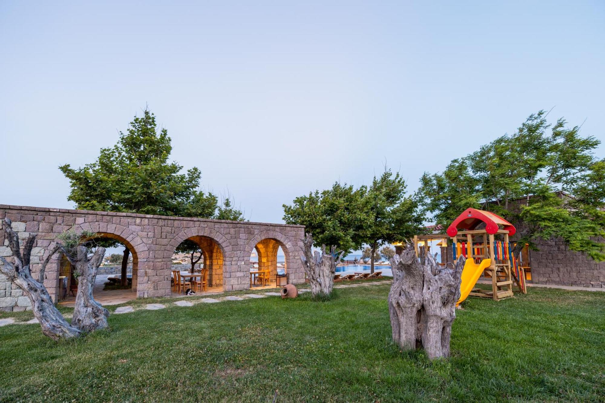 Cinarli Kasri Hotel İmroz Eksteriør billede